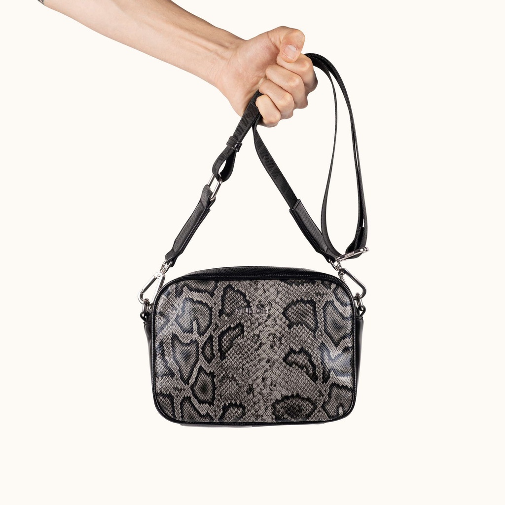 Bandolera Camera Bag con Estampado Animal y Acabado Metalizado BLOCK FUN BLACK LIZARD CROSSBODY CAMERA (6)