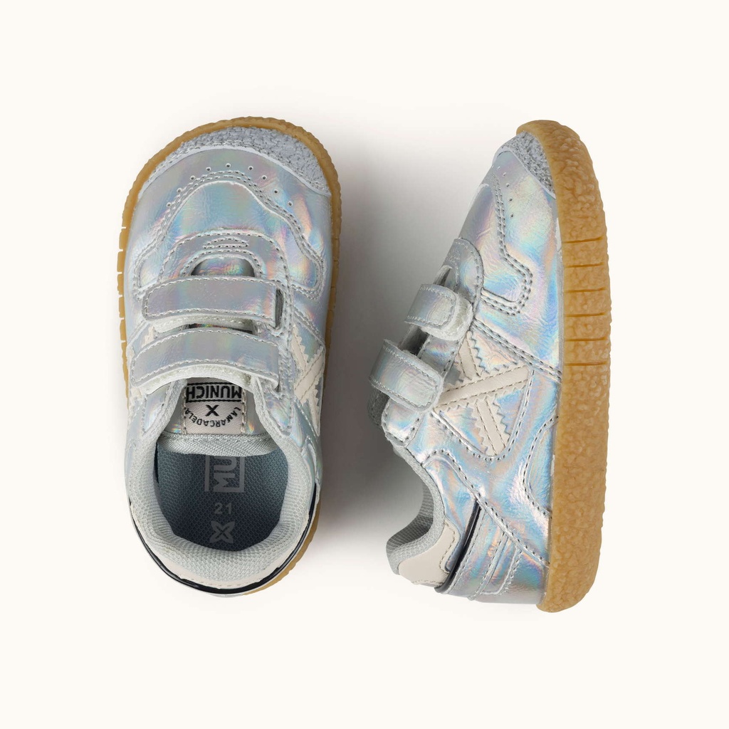 MUNICH BABY GOAL 1629 Zapatilla de BebÃ© Plateada con Efecto HologrÃ¡fico y Doble Velcro (7)
