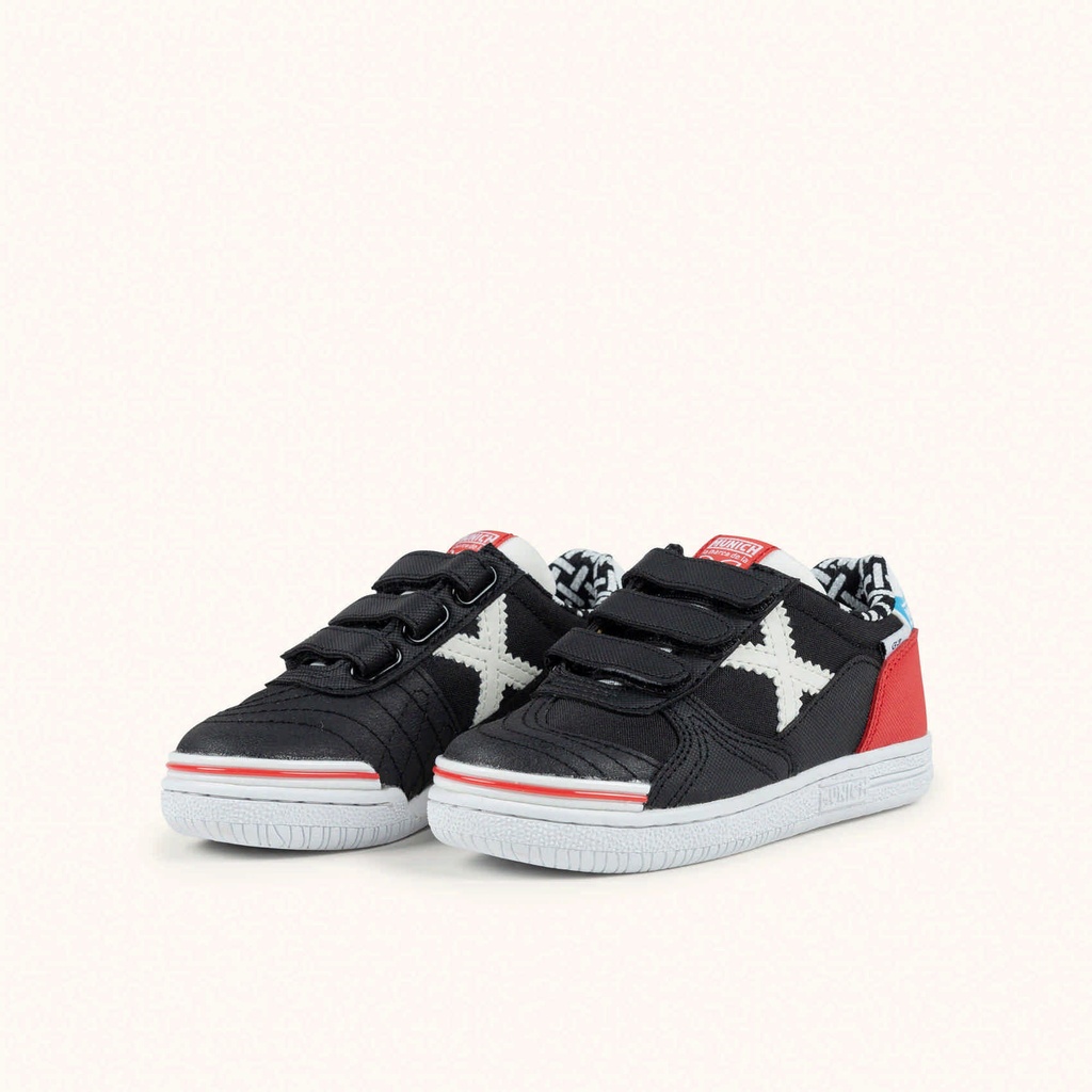 MUNICH G-3 KID VCO 458 Zapatillas Infantiles de FÃºtbol Sala Negras con TalÃ³n Rojo y Triple Velcro (6)
