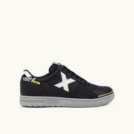 MUNICH G-3 KID VCO 458 Zapatillas Infantiles de FÃºtbol Sala Negras con TalÃ³n Rojo y Triple Velcro (10)