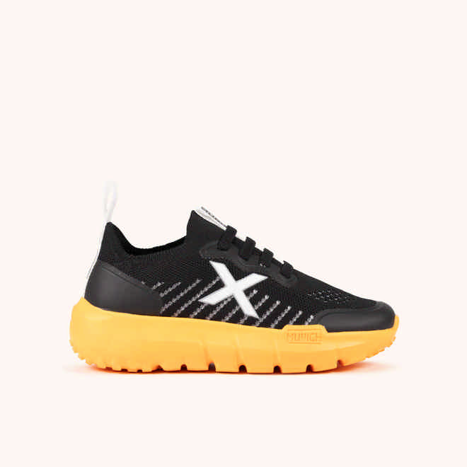 MUNICH JONY KID 17 Zapatillas de estilo futurista con suela gruesa (1)