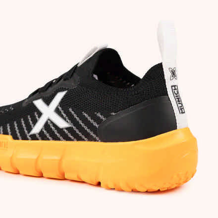 MUNICH JONY KID 19 Zapatillas deportivas elÃ¡sticas con estÃ©tica futurista (11)