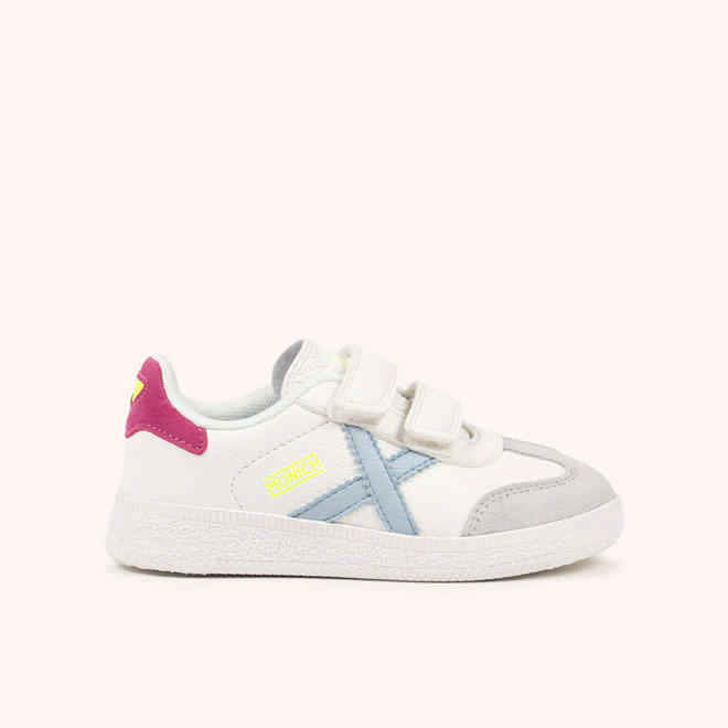 MUNICH MINI BARRU VCO 15 Zapatillas Infantiles con Velcro Blancas y Detalles Pastel (1)