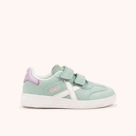 MUNICH MINI BARRU VCO 15 Zapatillas Infantiles con Velcro Blancas y Detalles Pastel (8)