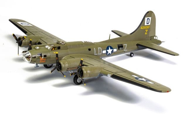 B-17F Flying Fortress 'Royal Flush' - 8th Air Force - Lt Robert "Rosie" Rosenthal (4)