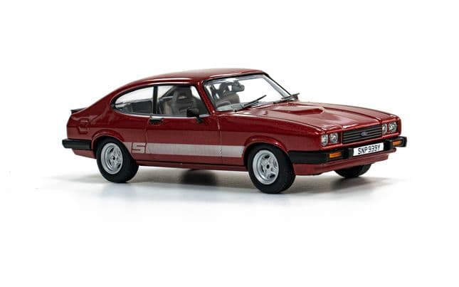 Ford Capri Mk3 2.0S, Imperial Red (4)