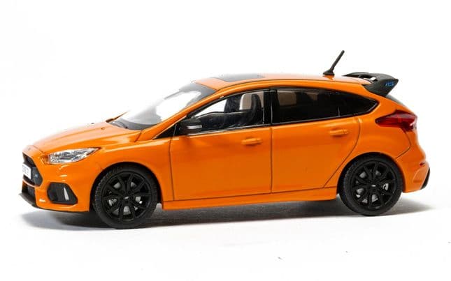 Ford Focus Mk3 RS Heritage Edition, Deep Orange (4)