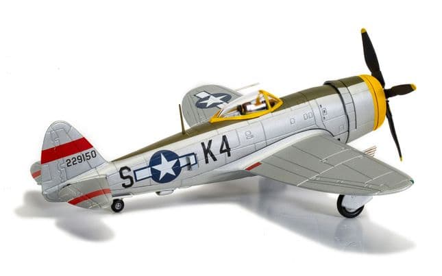 P-47D Thunderbolt® Republic 28RA 'Dottie Mae' - Lt Henry Mohr (4)