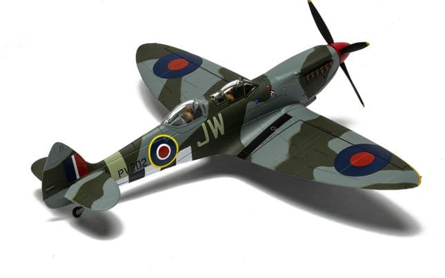 Supermarine Spitfire T9 - PV202 - Aerial Collective - Duxford Airfield (5)