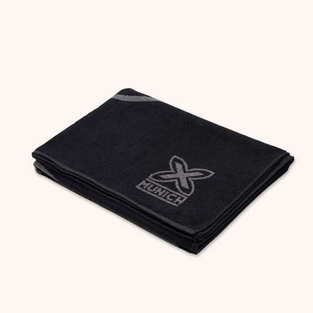 Navy blue cotton MUNICH towel. (9)