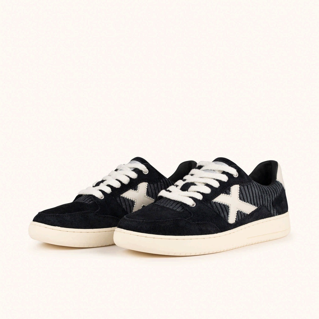 MUNICH LEGIT 122 Sneakers Retro tennis and skate night aesthetic in Black, Grey and White (6)