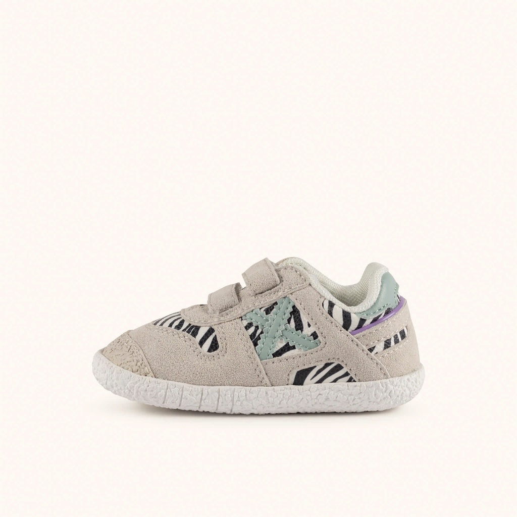 MUNICH BABY GOAL W 33 Kids Barefoot classic and flat sneakers Beige with Animal Print and Velcro (4)