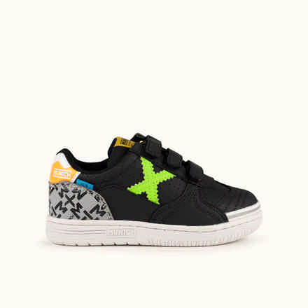 MUNICH G-3 KID VCO 467 Children's Indoor Football Shoes Black and Green with Velcro (2)