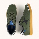 MUNICH G-3 477 Khaki green futsal shoes with black details and laces (7)