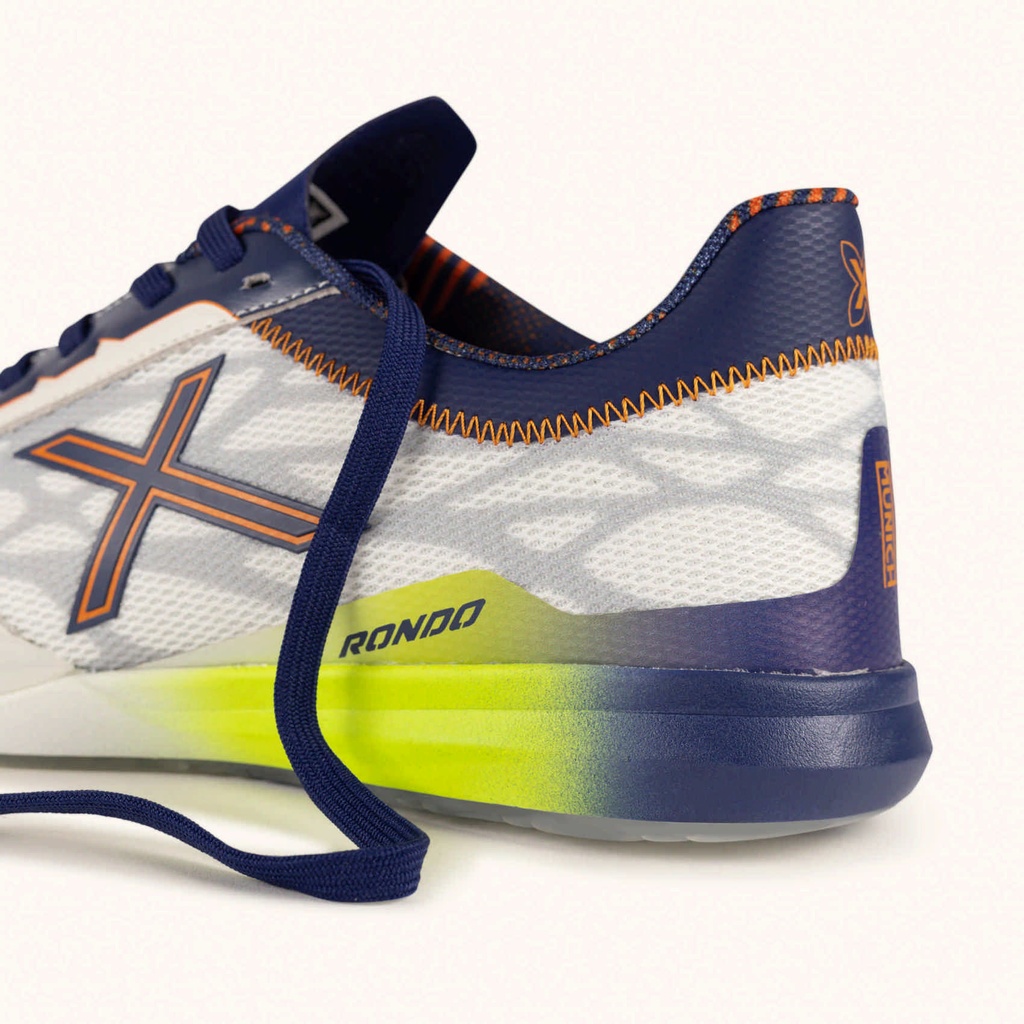 MUNICH RONDO 26 White futsal shoes with navy blue, neon yellow and orange details with laces (3)