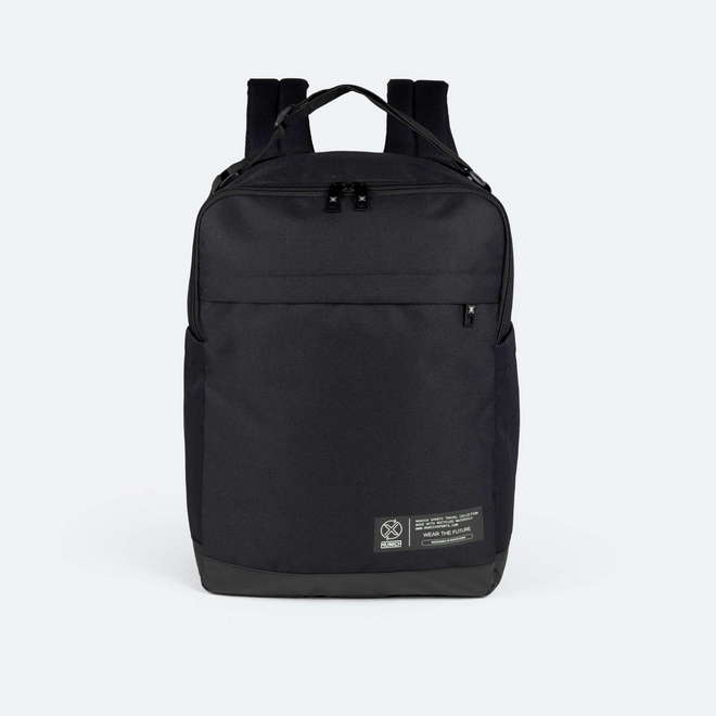 Mochila negra de poliÃ©ster reciclado MUNICH GATE X-39 UNDERSEAT BACKPACK (1)