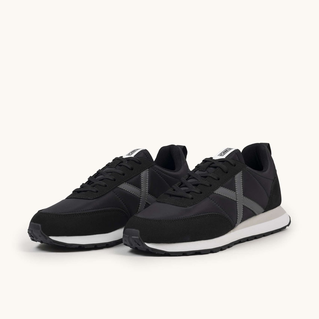 MUNICH RUSH 06 Retro Running Zapatilla Deportiva Negra con Detalles en Antracita y Gris (6)