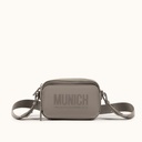 Bandolera Sostenible con Logotipo en Relieve CROSSBODY CAMERA ESSENCE RECYCLED (1)