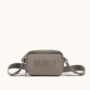 Bandolera Sostenible con Logotipo en Relieve CROSSBODY CAMERA ESSENCE RECYCLED (2)