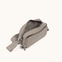 Bandolera Sostenible con Logotipo en Relieve CROSSBODY CAMERA ESSENCE RECYCLED (5)