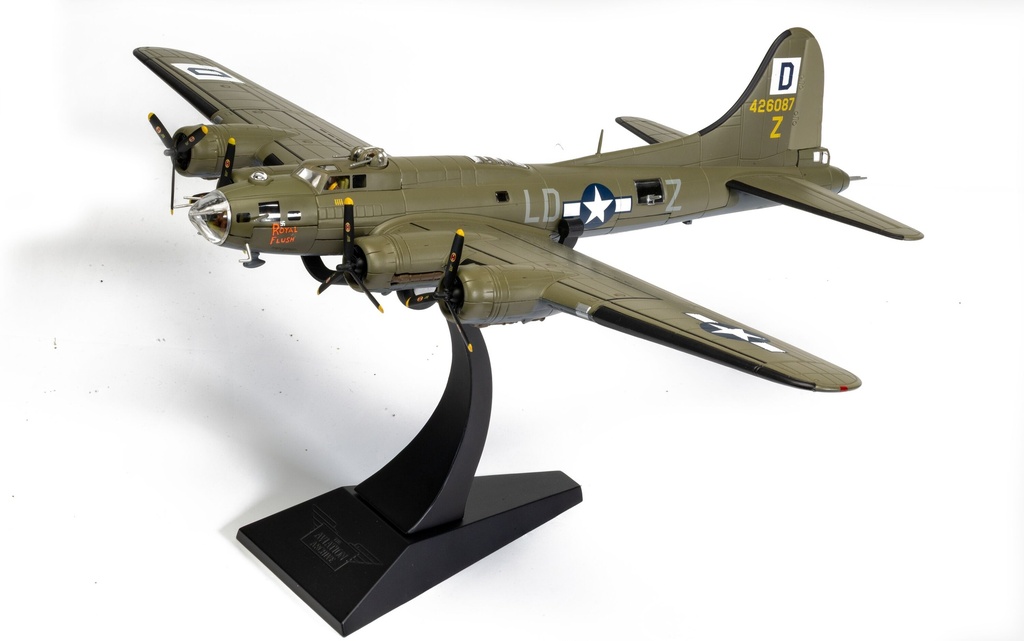 AA33322 B-17F Flying Fortress 'Royal Flush' - 8th Air Force - Lt Robert "Rosie" Rosenthal