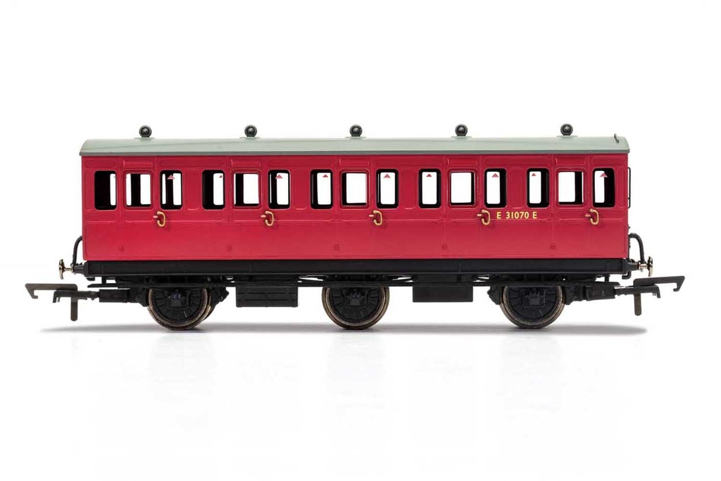 R40124 BR, 6 Wheel Coach, 3rd Class, Fitted Lights, E31070 - Era 4