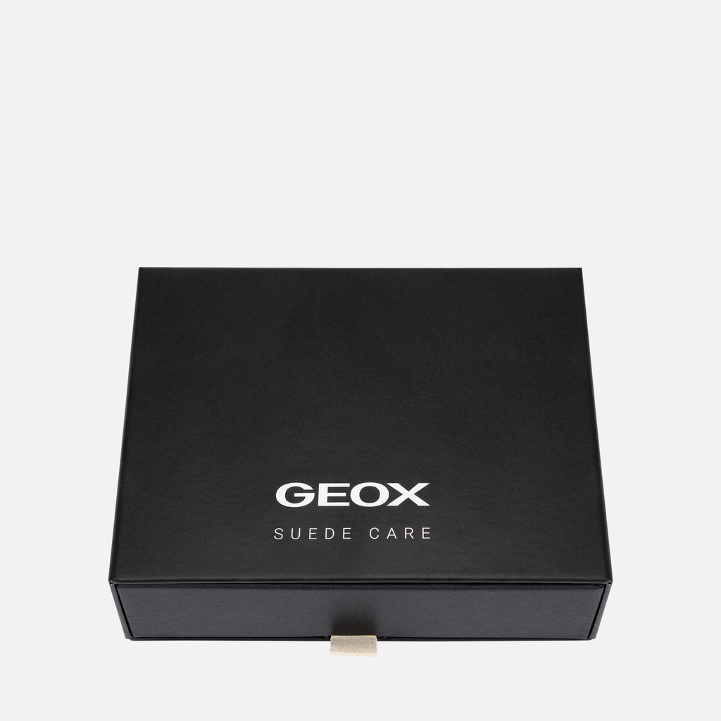 KIT ESPECÍFICO PARA EL CUIDADO DE LOS PRODUCTOS DE GAMUZA - Kit limpieza zapatos